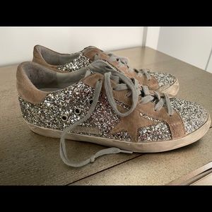 Golden Goosse super stars